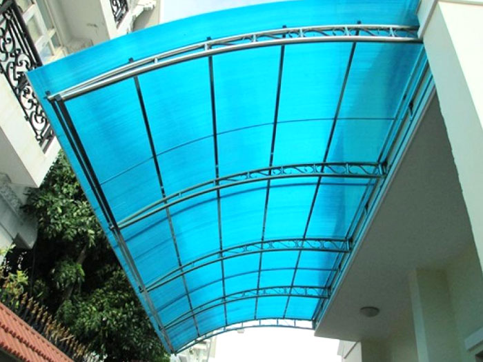 Nhà tôn Poly tại Tân Uyên